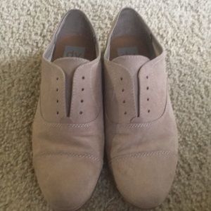 Tan Saddle Shoes